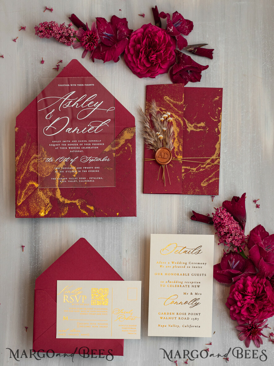 HOCHZEITS EINLADUNGEN Plexiglas Acrylspiegel Burgunder Spiegel goldene Hochzeitseinladungen, elegante Marmor-Hochzeitskarten, kastanienfarbene Acryl-Hochzeitseinladungen, Pampasgras goldene Plexi-Hochzeitseinladung Suite.