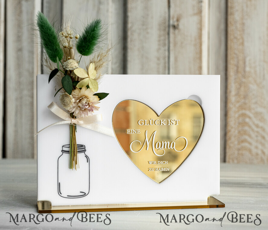 Geschenke zum Muttertag Grußkarten für Mama Diese stilvolle Statuette aus transparentem Acryl ist ein besonderes und bleibendes Geschenk für Mama zum Muttertag.
