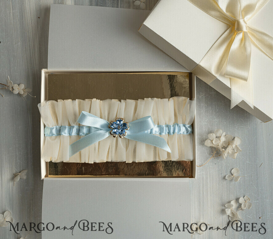 BRAUT Bolero, Kleider, Strumpfband Geschenkidee für die Braut Strumpfband Elegantes Strumpfband für die Braut – Geschenkbox mit „Etwas Blauem“ und Grußkarte