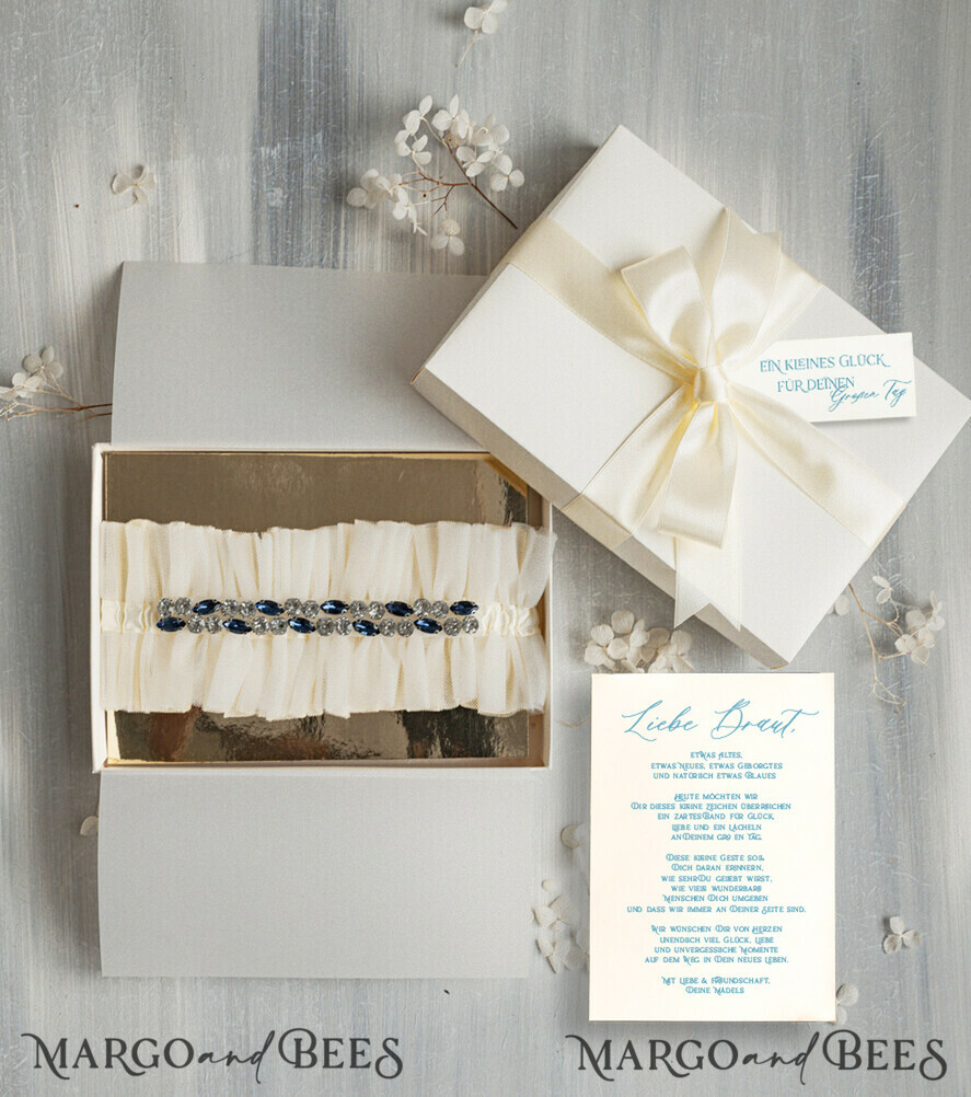 BRAUT Bolero, Kleider, Strumpfband Geschenkidee für die Braut Strumpfband Elegantes Strumpfband für die Braut – Geschenkbox mit „Etwas Blauem“ und Grußkarte