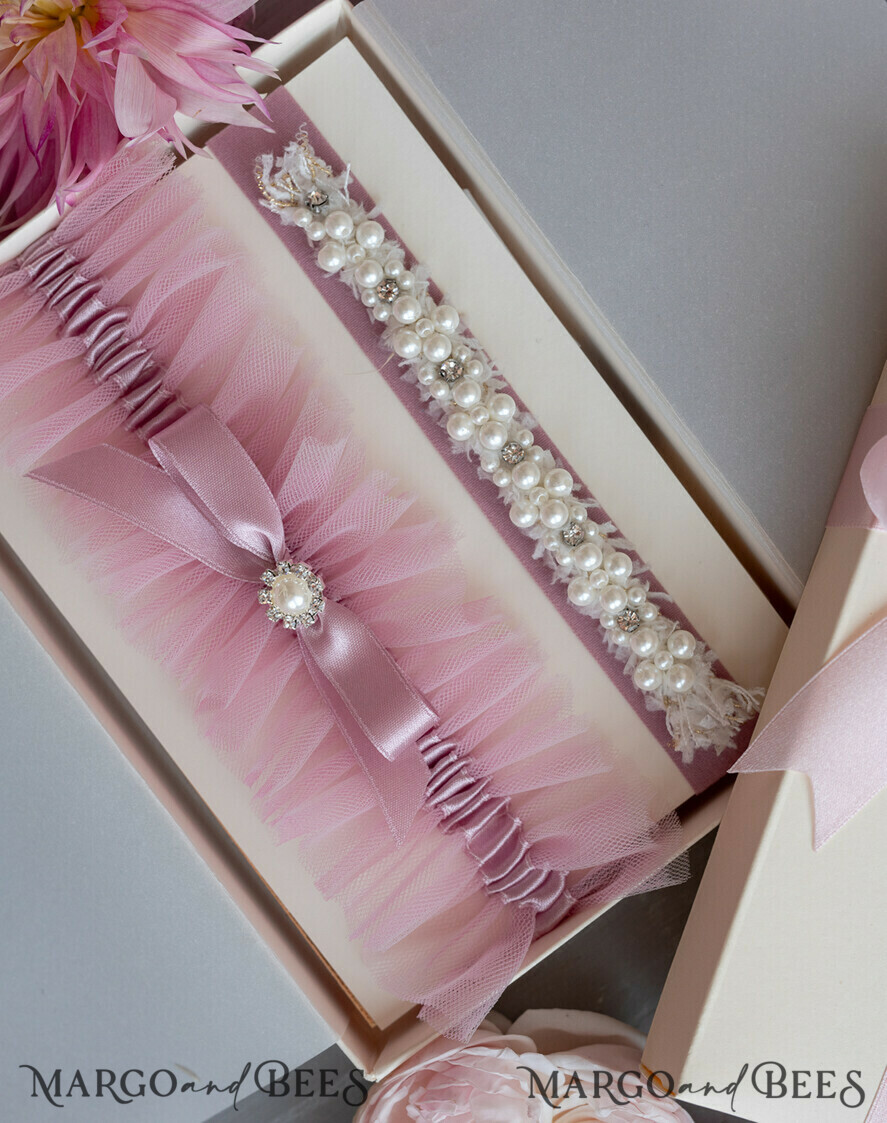 BRAUT Bolero, Kleider, Strumpfband Geschenkidee für die Braut Strumpfband Doppeltes Strumpfband-Set für die Braut – edel & romantisch in Geschenkbox mit Gedicht – perfektes Geschenk zur Hochzeit
