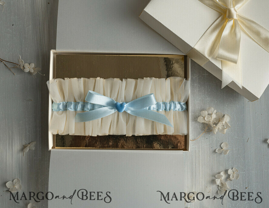 BRAUT Bolero, Kleider, Strumpfband Geschenkidee für die Braut Strumpfband Elegantes Strumpfband für die Braut – Geschenkbox mit „Etwas Blauem“ und Grußkarte