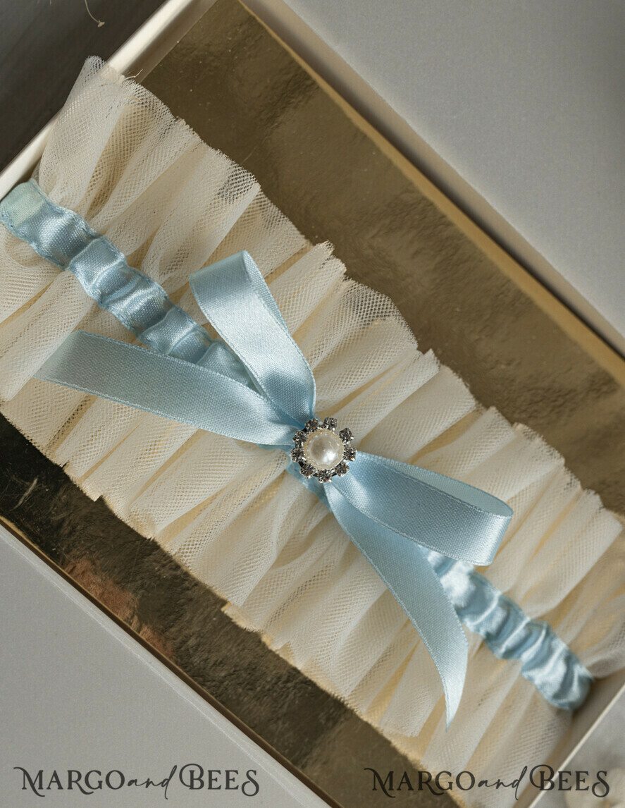 BRAUT Bolero, Kleider, Strumpfband Geschenkidee für die Braut Strumpfband Elegantes Strumpfband für die Braut – Geschenkbox mit „Etwas Blauem“ und Grußkarte