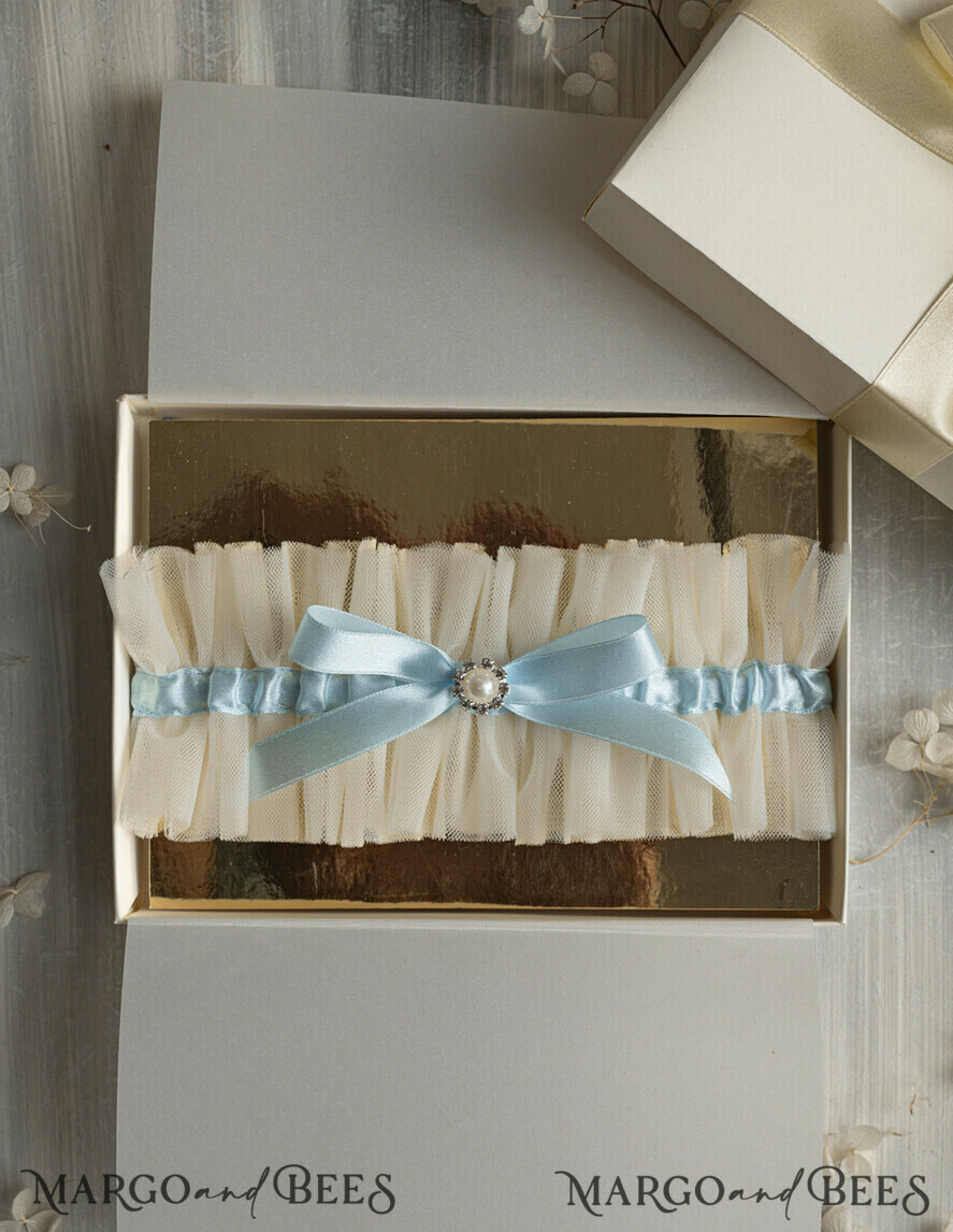 BRAUT Bolero, Kleider, Strumpfband Geschenkidee für die Braut Strumpfband Elegantes Strumpfband für die Braut – Geschenkbox mit „Etwas Blauem“ und Grußkarte
