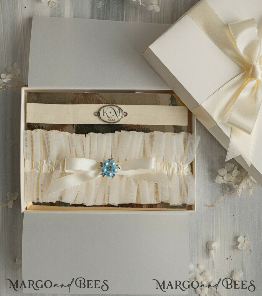 BRAUT Bolero, Kleider, Strumpfband Geschenkidee für die Braut Strumpfband Doppeltes Strumpfband-Set für die Braut – edel & romantisch in Geschenkbox mit Gedicht – perfektes Geschenk zur Hochzeit
