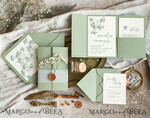 HOCHZEITS EINLADUNGEN rustikal / Landhausstil / Shabby Chic Salbeigrüne Hochzeits-Einladungskarte Set Natürliche Baby-Atemblumen Hochzeits-Einladungen Suite Moderne Boho-Hochzeitskarten Gartenhochzeit15