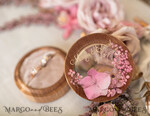 RINGTRÄGERBOXEN & KISSEN Epoxidharz Trauringe Box Personalisierte Hochzeitsbox für ihn und sie, gravierte Hochzeitsringbox • personalisierte rustikale Ringbox • echte Blumen in Epoxidharz Luxus-Ringbox23