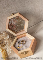 RINGTRÄGERBOXEN & KISSEN Epoxidharz Trauringe Box Hexagon Epoxidharz- und Holzhochzeitsringbox für die Zeremonie, Boho Epoxidhochzeitsringboxen für ihn und sie, transparente Epoxid-Doppelringbox für die Hochzeit, Holzharzblumen Heiratsantrag Ringbox.16