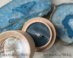 RINGTRÄGERBOXEN & KISSEN Epoxidharz Trauringe Box Luxuriöse Harz-Hochzeitsring-Box, minimalistische gravierte echte Blumenring-Box, personalisierte Epoxid-Box mit nude Samt, rustikale maßgeschneiderte Ring-Box.5