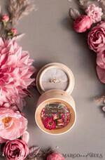 RINGTRÄGERBOXEN & KISSEN Epoxidharz Trauringe Box Luxuriöse Resin-Hochzeitsringbox, minimalistische gravierte echte Blumenringbox, personalisierte Epoxidbox mit nudevelours, rustikale maßgeschneiderte Ringbox.5