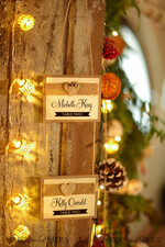 PLATZKARTEN / TISCHKARTEN  
 Rustikale Eco-Hochzeitsplatzkarten Ecru Eco Hochzeit Platzkarten, Rustikale Hochzeit Platzkarten, Birkenherz und natürliche Jutesack Hochzeit Namenskarten, Eco Rustikale Namensschilder, Bearbeitbarer Text, Rustikale Hochzeit6