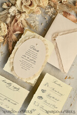 HOCHZEITS EINLADUNGEN vintage Spitze / rustikale Spitze Luxus-Hochzeitseinladungen in einer warmen Beige- und Nude-Farbpalette.14