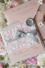 HOCHZEITS EINLADUNGEN vintage Spitze / rustikale Spitze Romantische Hochzeitseinladungen Vintage Spitze Personalisierte Einladung Hellgrau und Blush Pink39