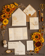 HOCHZEITS EINLADUNGEN Gold / Roségold / Silber / Glitzer Luxuriöse Goldfolien-Hochzeitseinladungen, romantische Sommerhochzeits-Papeterie, elegante goldene Sonnenblumen-Hochzeitseinladungen, glamouröse nude Hochzeitspapeterie.10