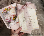 HOCHZEITS EINLADUNGEN Gold / Roségold / Silber / Glitzer Blush Pink Chiffon Schleife mit Perlen maßgeschneiderte elegante Pfingstrose Roségold Hochzeits-Einladung Suite, weiße Perlen goldene Hochzeitskarten, Boho goldene Mappe Hochzeitsstationery, Vellum Etui mit Monogramm.34