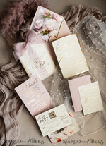 HOCHZEITS EINLADUNGEN Gold / Roségold / Silber / Glitzer Blush Pink Chiffon Schleife mit Perlen maßgeschneiderte elegante Pfingstrose Roségold Hochzeits-Einladung Suite, weiße Perlen goldene Hochzeitskarten, Boho goldene Mappe Hochzeitsstationery, Vellum Etui mit Monogramm.34