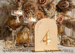 TISCHDEKORATIONSCHILDER   Holz Eco Rustikale Tischnummern Rustikale Holzbogen Hochzeits Tischnummern, Holzgold Plexi Tischnummern, Landhaus Hochzeit Tischdekoration, Hochzeitsbeschilderung Holz goldene Spiegel Tischnummern12