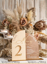 TISCHDEKORATIONSCHILDER   Holz Eco Rustikale Tischnummern Rustikales Holzbogen Tischnummer & Abendessen Menü Kombination, Holz & Acryl gold Schild, Gold Scheune Plexi Tischnummern & Menü Kombination Rustikal Boho Hochzeit Tischdekoration, Hochzeitsbeschilderung Goldener Spiegel Tischnummern & Menü16
