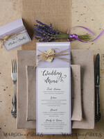 MENÜ & PROGRAMME  
 rustikal und Spitze Zartes Flieder Hochzeitsmenü, einzigartige elegante Hochzeitsmenüs mit Jute-Schnur und Herz, minimalistische lila Hochzeitsmenükarten, moderne Dinnerkarte für die Hochzeit4