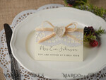 PLATZKARTEN / TISCHKARTEN  
 rustikal und Spitze Romantische Ecru Spitzen-Hochzeitsplatzkarten, Blassrosa Namensschilder mit Raffia-Band und Holzherz, elegante Hochzeitsstationery, rustikale Begleitkarten, bearbeitbarer Text3