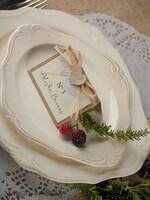PLATZKARTEN / TISCHKARTEN  
 rustikal und Spitze Romantische Papier Spitzen-Hochzeitsplatzkarten, rustikale Namensschilder mit Raffiaband und Holzherz, elegante Hochzeitsstationery, rustikale Platzkarten, bearbeitbarer Text.4