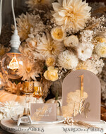 PLATZKARTEN / TISCHKARTEN  
 Acrylgold klar / Holz 3D Acryl Beige Platzkarte mit Ständer, Arch Clear Nude Taupe Namenskarten, Premium Luxus Sitzkarten, Platzkarten für Hochzeitsgäste, Gold Gäste-Eskortkarten38