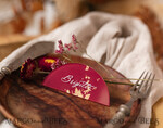 PLATZKARTEN / TISCHKARTEN  
 Acrylgold klar / Holz 3D Acrylbogen Burgundy Flachplatzkarte, klare Acryl- und goldene Flachplatzkarte, bordeauxgoldene Plexi-Flachplatzkarte, Marsala Luxus-Hochzeitstischdekoration, weißer Text14