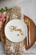 PLATZKARTEN / TISCHKARTEN  
 Acrylgold klar / Holz 3D Benutzerdefinierte elegante goldene Acryl-Platzkarte, gravierte Namenskarte Premium Luxus Sitzkarte, 3D goldene Acryl-Hochzeitsbegleitkarten, luxuriöse goldene Acryl-Hochzeitsplatzkarten29