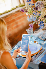 MENÜ & PROGRAMME  
 Glitzer/ Luxus Premium Luxuriöses Golden Shine Hochzeitsmenü, königsblaue Hochzeitsmenükarten, Glamour Goldfolien Hochzeitsmenü, elegantes, maßgeschneidertes Galaxienmenü, Sternenmenü, marineblaues Menü16