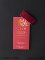 MENÜ & PROGRAMME  
 Glitzer/ Luxus Premium Elegantes Burgunder- und Gold-Hochzeitsmenü, Glamouröses Goldfolien-Dinner-Menü mit Samt-Bauchband, Einzigartiges Luxus-Marsala-Menü, Moderne Hochzeitsmenükarten mit Blumen.9