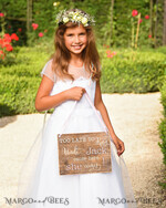 BLUMENMÄDCHEN / SEITENJUNGE SCHILDER rustikal Personalisierte Holzhochzeitsschild, Holz-Schild für den Page, Holz graviertes Schild für das Blumenkind, Schild für das Blumenkind am Hochzeitstag, rustikale Hochzeitsdekoration für das Blumenkind, Daddy, hier kommt Mama, hier kommt die Braut.3