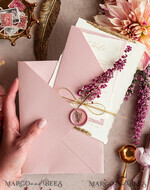 HOCHZEITS EINLADUNGEN moderne Kalligraphie / feine Kunst Feine Kunst Elfenbein Gold Hochzeitskarte, Echte Heide Blumen Hochzeitskarte, Französische Provence Einladungskollektion, Kranz Monogramm Hochzeitskarte Set, Zinnenrand Einladungen, Zerrissene Kante Hochzeitskarten gold, Feine Kunst Hochzeitskarten Set, Zinnenrand Papier18