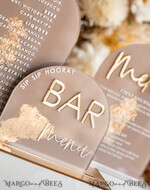TISCHDEKORATIONSCHILDER   Acryl Tischdekoration Zahlen Acrylbogen Cappuccino Bar Menü, Klare Acryl- und Gold-Bar-Menü, Nude Taupe Gold Plexi Getränkebar-Menü, Tan Luxus Hochzeits-Getränkebar Tischdekoration, Erdige Hochzeitsbeschilderung Goldener Spiegel Bar Menü45