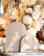 TISCHDEKORATIONSCHILDER   Acryl Tischdekoration Zahlen Acrylbogen Cappuccino Bar Menü, Klare Acryl- und Gold-Bar-Menü, Nude Taupe Gold Plexi Getränkebar-Menü, Tan Luxus Hochzeits-Getränkebar Tischdekoration, Erdige Hochzeitsbeschilderung Goldener Spiegel Bar Menü45