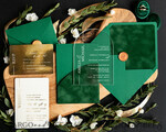 PROBENNEHMESERVICE
 Muster
 Grüne Hochzeits Einladung Muster, handgemachtes Musterset, Grüne Samt und Gold Hochzeits Einladung, Klare Acryl Einladungen Musterset.7