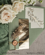 PROBENNEHMESERVICE
 Muster
 Muster, maßgeschneiderte Mustersatz Sage Green Mirror Gold Hochzeitseinladungen, elegante Gartenhochzeitskarten, Grünpflanzen-Acryl-Hochzeitseinladungen, Spiegelgold-Plexi-Hochzeitseinladungssatz26