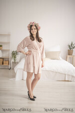 Brautjungfer/Trauzeuge Box HOCHZEITSROBE  
 Geschenk für die Trauzeugin; Wirst du mein Brautjungferngeschenk sein. Hochzeitsweicher Morgenmantel aus Samt, romantischer Hochzeitsmorgenmantel in Blush.9