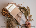 HOCHZEITS EINLADUNGEN Einladungen für VIP/ Boxeinladungen für Eltern Luxuriöse goldene Folien-Hochzeitskarten in Samtbox, Plexi Glamour Hochzeits-Einladungssuite Luxusbox, romantische Samt-Hochzeitskarten, maßgeschneiderte goldene Einladungen.27