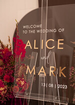 TISCHPLÄNE UND WILLKOMMENSCHILDER FÜR HOCHZEITEN Plexi Gold / Samt Luxus Klar und Gold Hochzeit Willkommenstafel, Goldene Hochzeitsdekoration, Personalisierte Hochzeitstafel, Hochzeitstafel, Willkommen Hochzeitstafel11