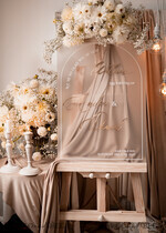 TISCHPLÄNE UND WILLKOMMENSCHILDER FÜR HOCHZEITEN Plexi Gold / Samt Bogen gefroren und goldene Acryl-Hochzeit Willkommen-Schild, Plexiglas goldene Hochzeitsdekoration, personalisiertes Hochzeitsschild, modernes Boho Empfangshochzeitsbrett26