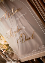 TISCHPLÄNE UND WILLKOMMENSCHILDER FÜR HOCHZEITEN Plexi Gold / Samt Bogen gefroren und goldene Acryl-Hochzeit Willkommen-Schild, Plexiglas goldene Hochzeitsdekoration, personalisiertes Hochzeitsschild, modernes Boho Empfangshochzeitsbrett26