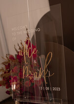 TISCHPLÄNE UND WILLKOMMENSCHILDER FÜR HOCHZEITEN Plexi Gold / Samt Luxuriöses klares und goldenes Hochzeits-Willkommensschild, goldene Hochzeitsdekoration, personalisiertes Hochzeits-Schild, Hochzeitsboard, Willkommens-Hochzeitsboard12