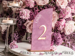 TISCHDEKORATIONSCHILDER   Samt Tischnummern und Dekoration Mauve-Velours-Tischnummer, Gold-Acryl-Halbbogen-Tischschild, Staubige-Rose-Velours-Hochzeitstischnummer mit Ständer, Gold-Plexi-Lila-Tischnummern MvS12