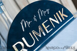 TISCHDEKORATIONSCHILDER   Samt Tischnummern und Dekoration Silberne Acryl-Top-Tisch Mr und Mrs-Schilder mit Ständer, dunkelblaue Samt-Silber-Spiegel-Tischschilder, marineblaue Silber-Plexiglas-Top-Tisch Mr und Mrs-Schilder, luxuriöse Hochzeits-Tischdekorationen Tischmittelstücke.11