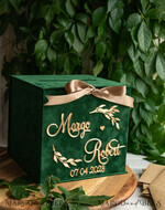 KARTONBOXEN  
 Samtkartenboxen Geschenkkartenbox, Samtgrüne Hochzeitswunschbrunnen-Geldgeschenkkartenbox, personalisierte Hochzeitskartenbox, luxuriöse Grünpflanzenkartenbox, Hochzeitskartenbox in Grün und Gold mit Deckel, Hochzeitsgeldbox, smaragdgrüne Hochzeitskartenbox.9
