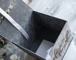 KARTONBOXEN  
 Samtkartenboxen Geschenkkartenbox & Schild Set, Samtgraue Hochzeitswunschbrunnen-Geschenkkartenbox, Personalisierte Hochzeitskartenbox, Graue Luxus-Kartenbox, Hochzeitskartenbox mit Deckel, Graue Hochzeitsgeldbox, Hochzeitskartenbox20