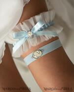 BRAUT Bolero, Kleider, Strumpfband STRUMPFBAND FÜR DIE BRAUT Set aus zwei Gürteln, personalisierter Hochzeitsgürtel in Box, etwas blaues Tüll-Gürtel & personalisiertes Wurfset, Gürtel für die Braut, Geschenk zur Brautparty, Tüll-Gürtel-Set, Geschenk für die Braut, Wurf-Gürtel.12