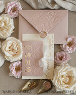 HOCHZEITS EINLADUNGEN geprägte Einladungen Blush Gold Hochzeits Einladung mit chiffon zerrissenem Bogen, Verpackung Goldene Elegante Rosen Florale Hochzeits Einladung mit 3D Prägung Blumen25