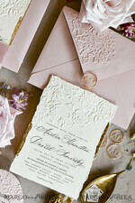 HOCHZEITS EINLADUNGEN geprägte Einladungen Rosa Hochzeitskarten – Prägung mit floralen Motiven, Chiffonband, unregelmäßige Ränder, Wachssiegel33