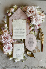 HOCHZEITS EINLADUNGEN geprägte Einladungen Rosa Hochzeitskarten – Prägung mit floralen Motiven, Chiffonband, unregelmäßige Ränder, Wachssiegel33